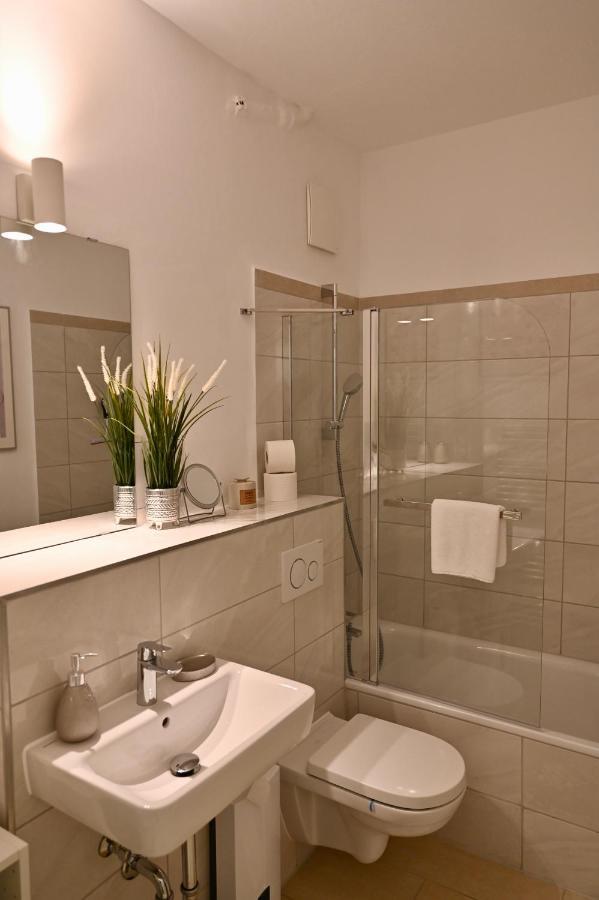 Modernes Apt Mit Direkter Anbindung Zur City Und Messe Hanóver Exterior foto
